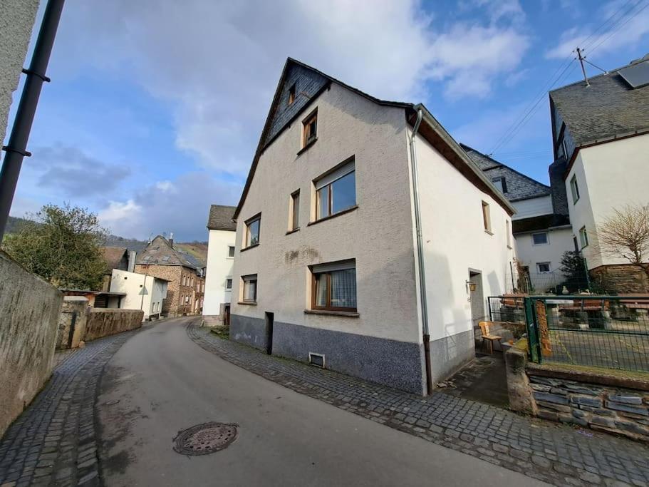 Haus Moselwald - 3 Bedrooms Enkirch Buitenkant foto