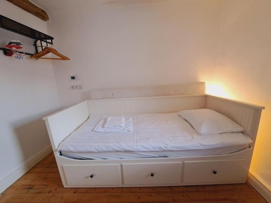 Haus Moselwald - 3 Bedrooms Enkirch Buitenkant foto